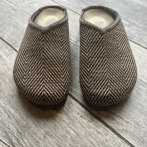Rothy’s The Casual Clog- Herringbone Patterned